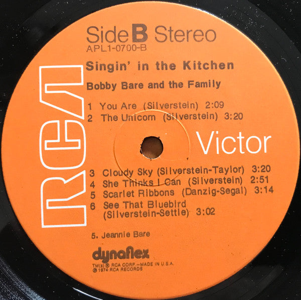 Bobby Bare And The Family - Singin' In The Kitchen