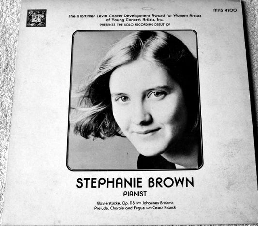 Stephanie Brown (3) - Pianist