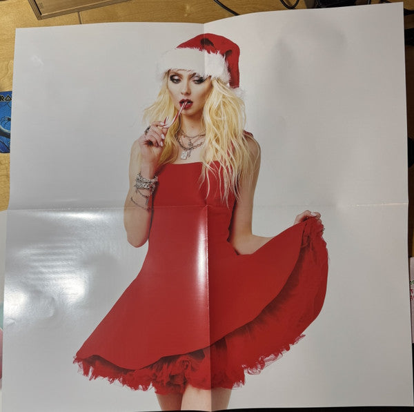 Taylor Momsen's Pretty Reckless Christmas - secondary