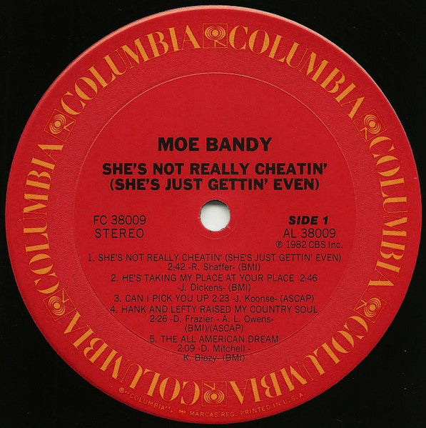 Moe Bandy - She's Not Really Cheatin' (She's Just Gettin' Even)