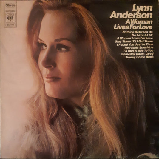 Lynn Anderson - A Woman Lives For Love