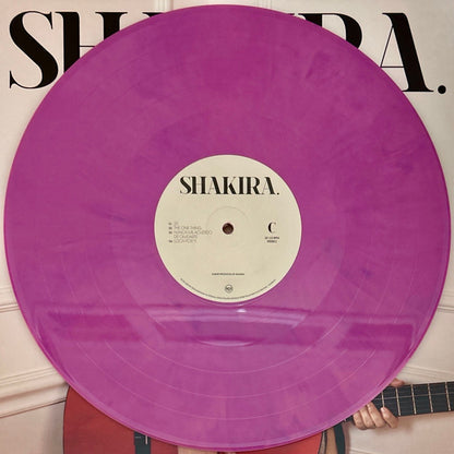 Shakira. - secondary
