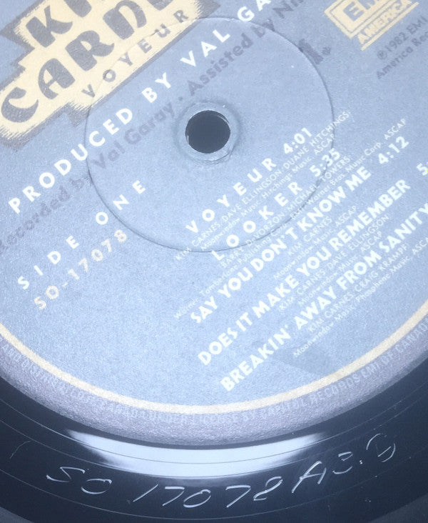 Kim Carnes - Voyeur