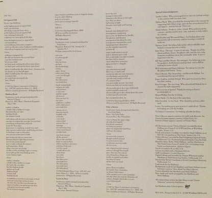 Iain Matthews - Walking A Changing Line