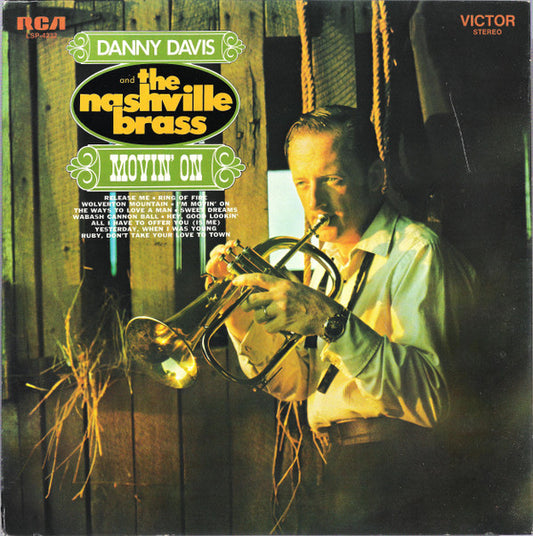 Danny Davis & The Nashville Brass - Movin' On