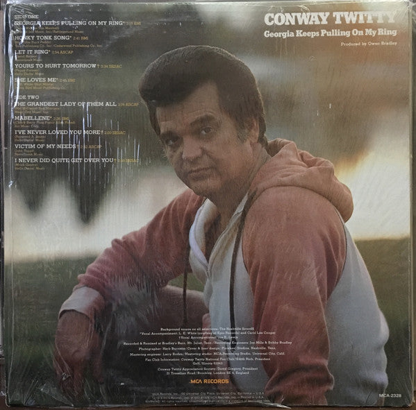 Conway Twitty - Georgia Keeps Pulling On My Ring